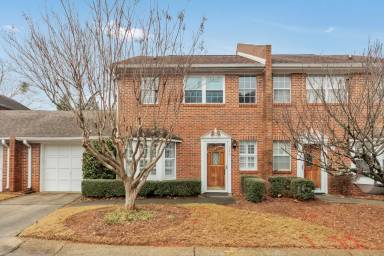 Main picture of 117 Mary Gay Ct