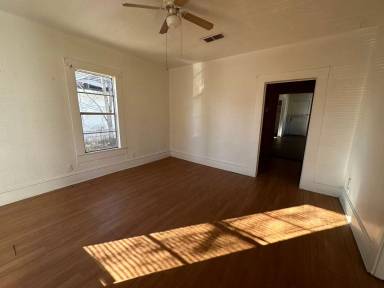 Main picture of 2952 Fulton St