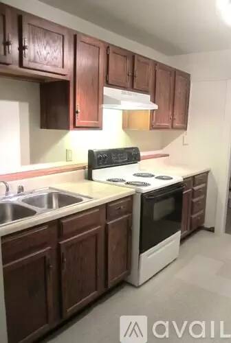 Main picture of 2615 Polk St NE