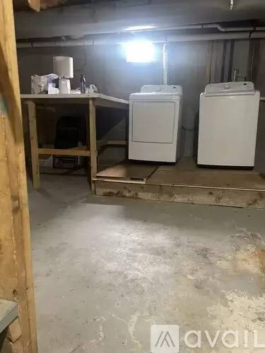 Main picture of 32 Lawn St
