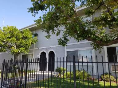 Main picture of 12745 Vanowen St