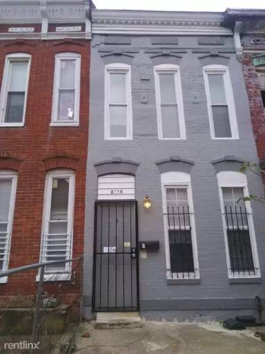 Main picture of 2119 Christian St
