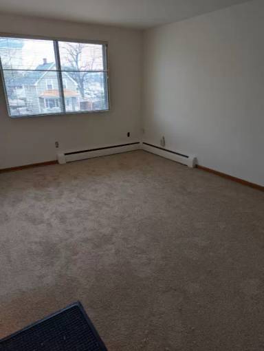 Main picture of 5333 Broadway St