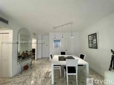 Main picture of 305 W Hallandale Beach Blvd