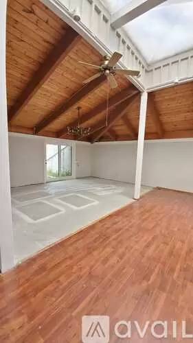 Main picture of 347 W Grace St