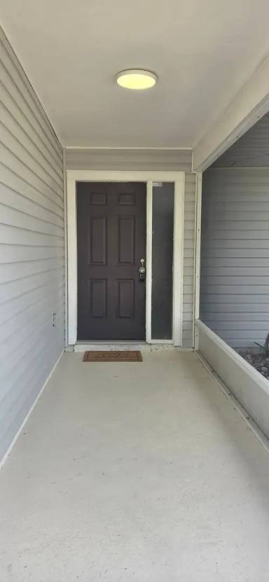 Main picture of 1828 NE 13th Pl