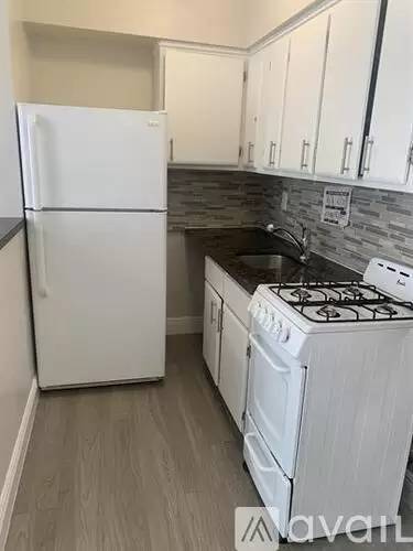 Main picture of 741 Hibiscus Ave