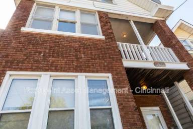 Main picture of 3425 W 8th St