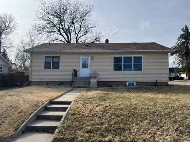 Main picture of 1701 Rushmore St