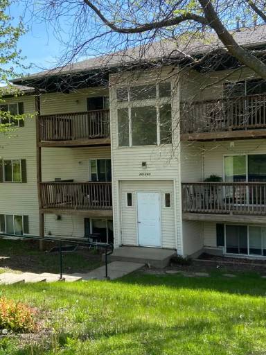 Main picture of 175 S Scott Blvd
