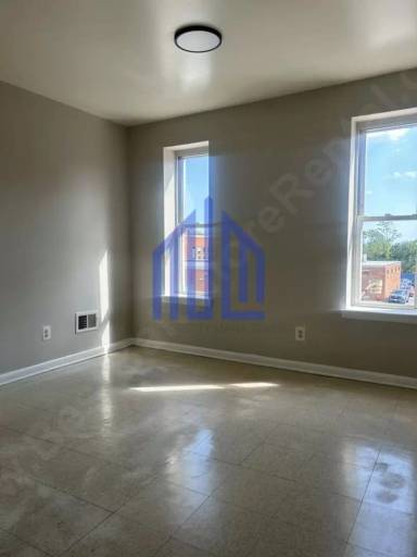 Main picture of 1716 Riggs Ave