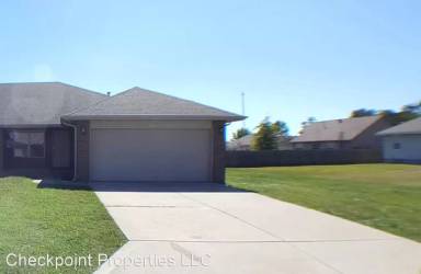 Main picture of 114 Dogwood St
