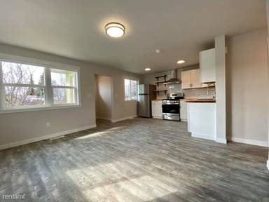 Main picture of 1033 Juneau St