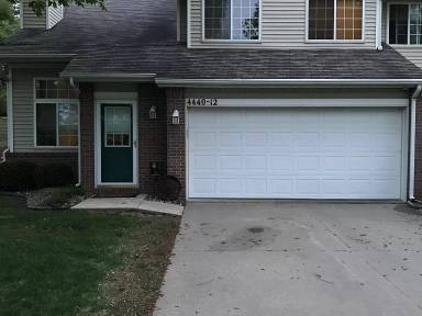 Main picture of 4440 104th St