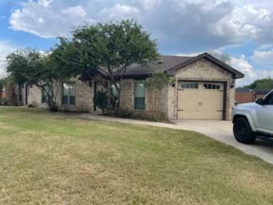 Main picture of 608 Hilltop Dr