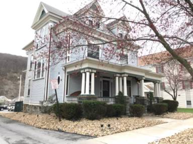 Main picture of 1180 Elk St