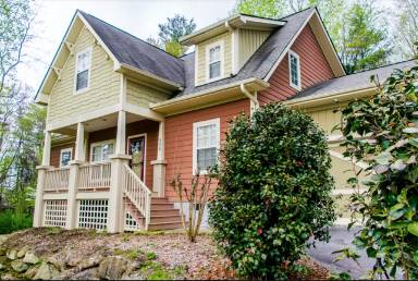 Main picture of 510 Fairway Dr