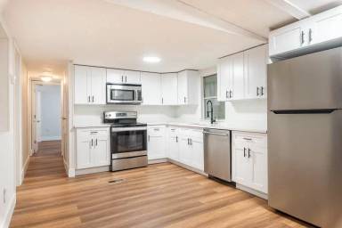 Main picture of 23023 Watergate Cir