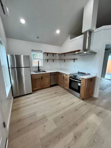 Main picture of 1144 Helena St