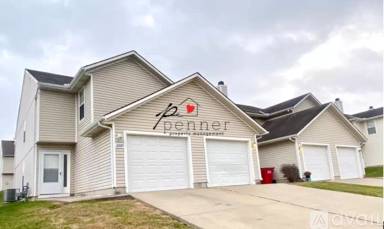 Main picture of 201 NE Dogwood St