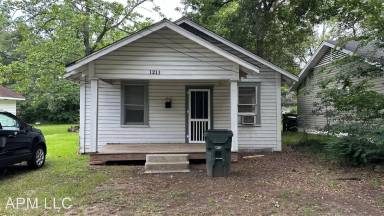 Main picture of 1211 Parnell St
