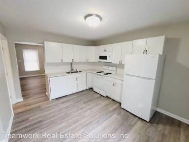 Main picture of 310 W Catawba Ave