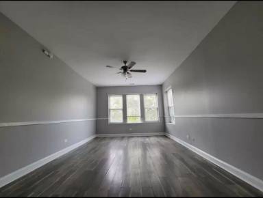Main picture of 527 N Homan Ave