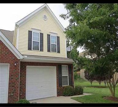 Main picture of 2633 Hamlet Green Dr