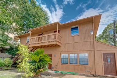 Main picture of 2211 Dorrington St
