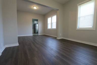 Main picture of 5821 S 19th St