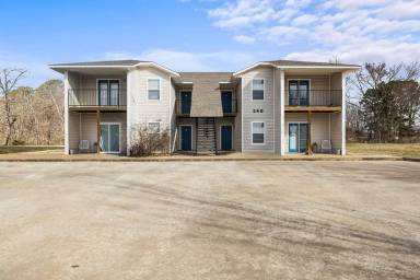 Main picture of 213 Erin Pl