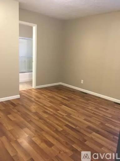 Main picture of 500 Ross Ave