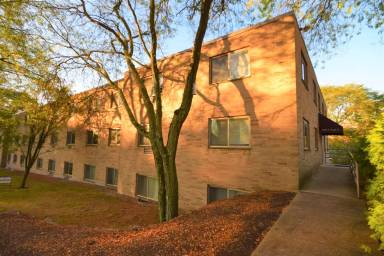 Main picture of 1006 S Pugh St