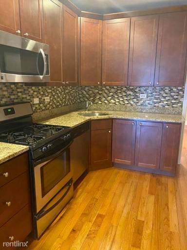 Main picture of 6501 N Claremont