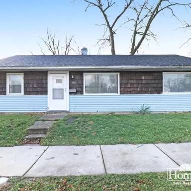 Main picture of 2605 Delaware St