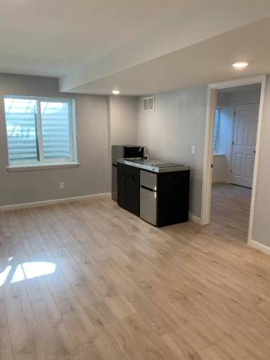 Main picture of 16800 E 104th Pl