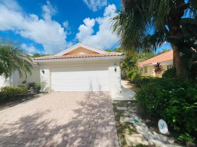 Main picture of 781 SW Balmoral Trce