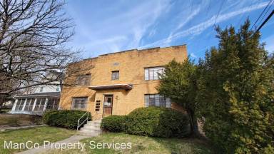 Main picture of 19 W Siebenthaler Ave