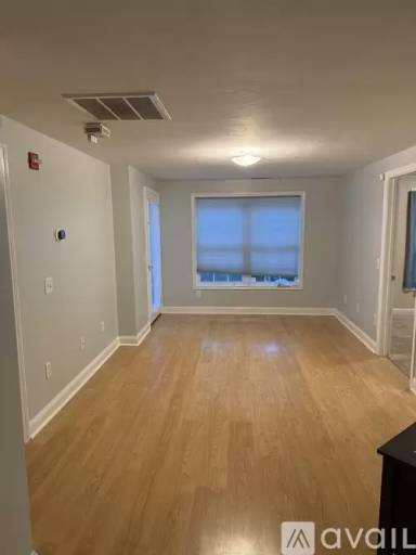 Main picture of 6 Crestview Cir