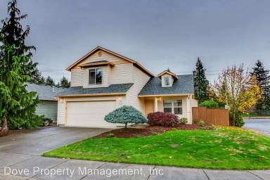 Main picture of 3203 NE 171st Ave