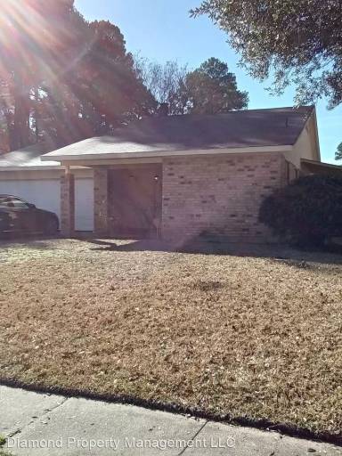 Main picture of 3515 Dewberry Dr