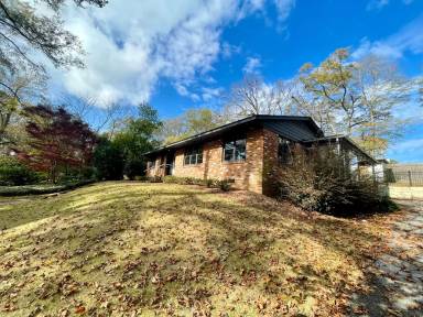Main picture of 607 Auburn Dr