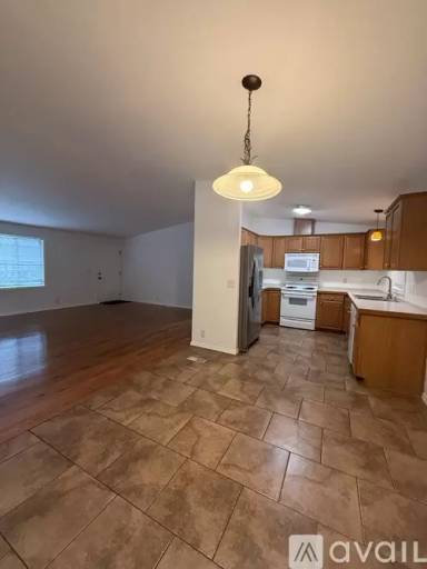 Main picture of 19221 12th Ave NE