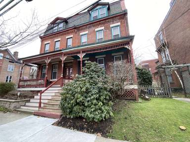 Main picture of 5976 Alder St