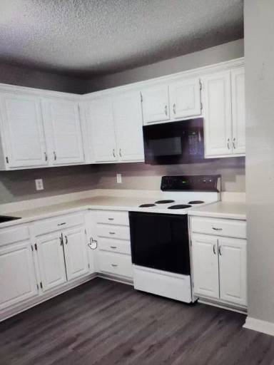 Main picture of 401 SE Oak Ridge Dr