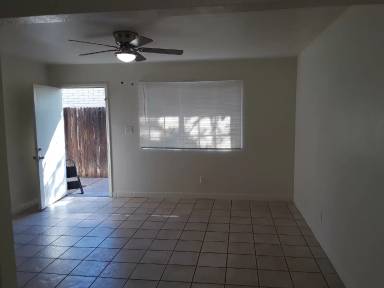 Main picture of 937 W 8th Pl