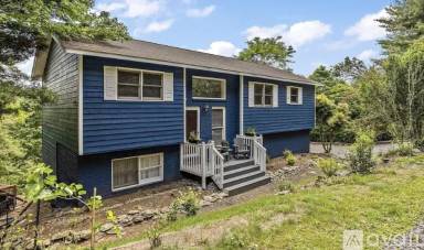 Main picture of 152 Slopes Ct