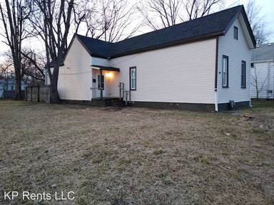 Main picture of 1427 S Governor St