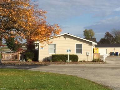 Main picture of Meadows of Bloomington