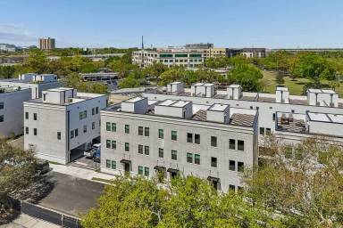 Main picture of 1218 E Kay St